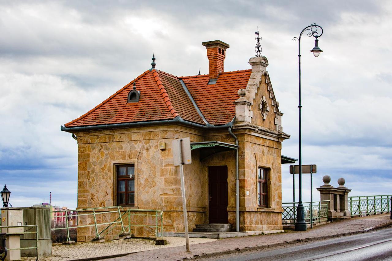 Bridge Apartment Esztergom Exterior foto